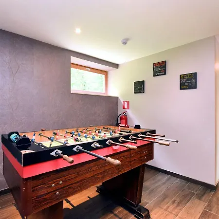 Luxurious Chalet In With Sauna شاليه